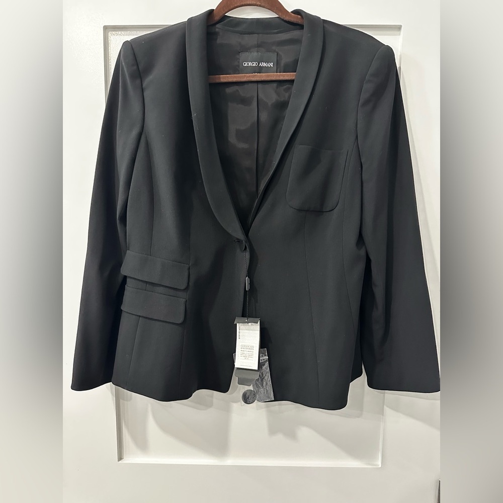 Georgio Armani woman’s blazer brand new with tags SZ46